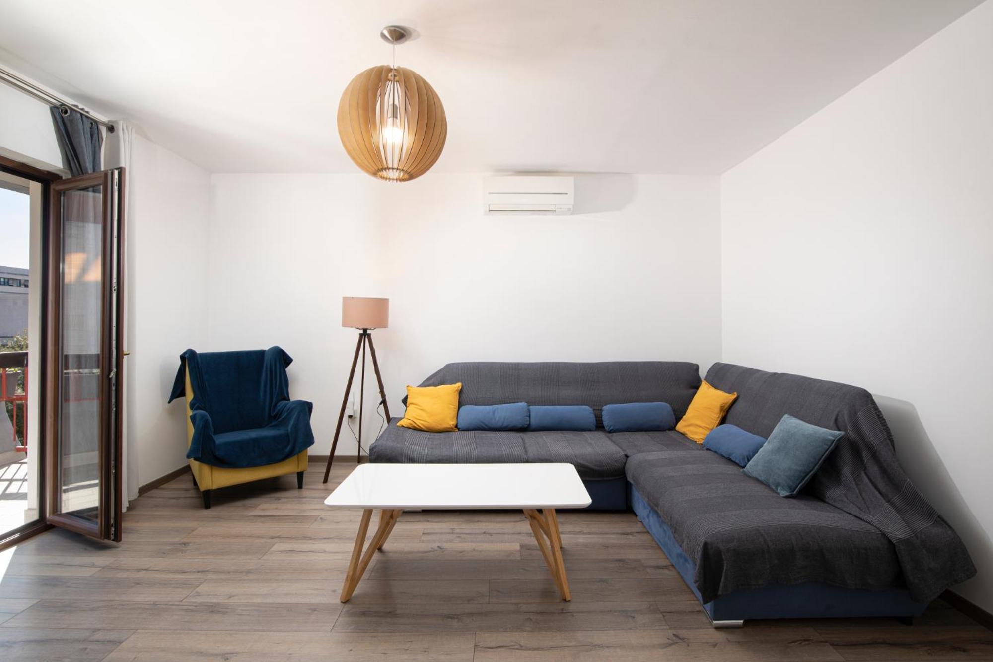 City Market Apartments Pula Bagian luar foto