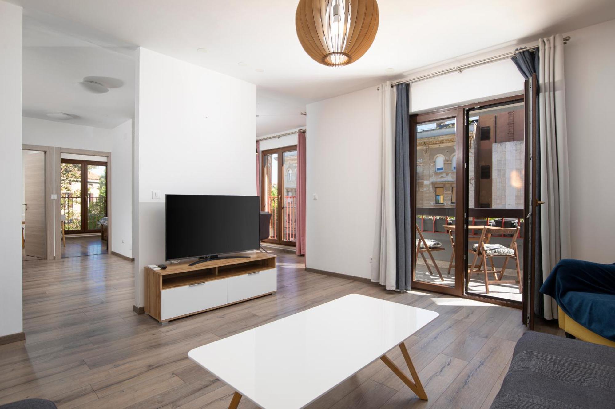 City Market Apartments Pula Bagian luar foto